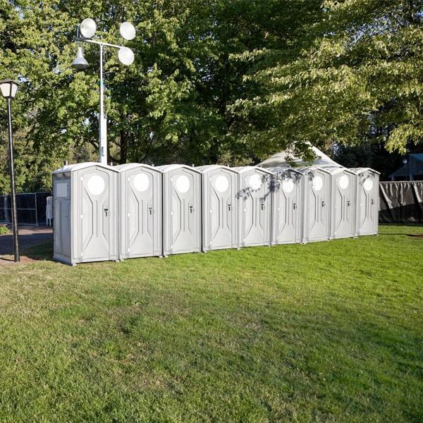 the number of special event portable restrooms needed depends on the size and type of event, but our team can help determine the appropriate number based on attendance and period